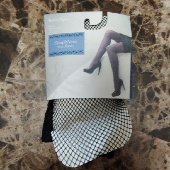 vera wang hosiery